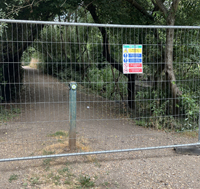 LL09 Crane path closure barrier