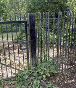 LL11 Stockley entrance clear